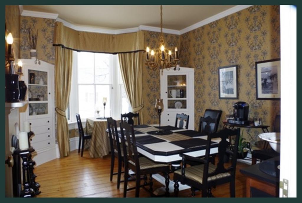 Quartermain House Bed & Breakfast Fredericton Exterior photo